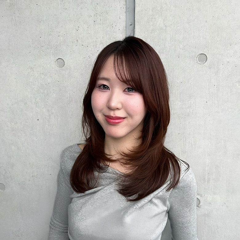 Minami Satoda 里田実奈美